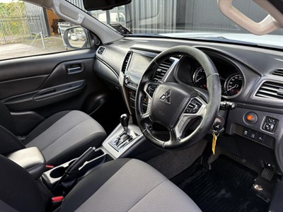 2020 Mitsubishi Triton - Thumbnail