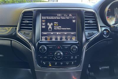 2018 Jeep Grand Cherokee - Thumbnail