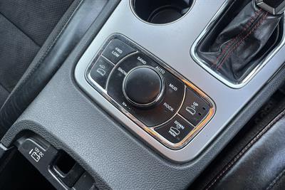 2018 Jeep Grand Cherokee - Thumbnail