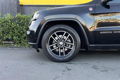2018 Jeep Grand Cherokee - Thumbnail