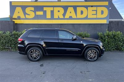2018 Jeep Grand Cherokee - Thumbnail