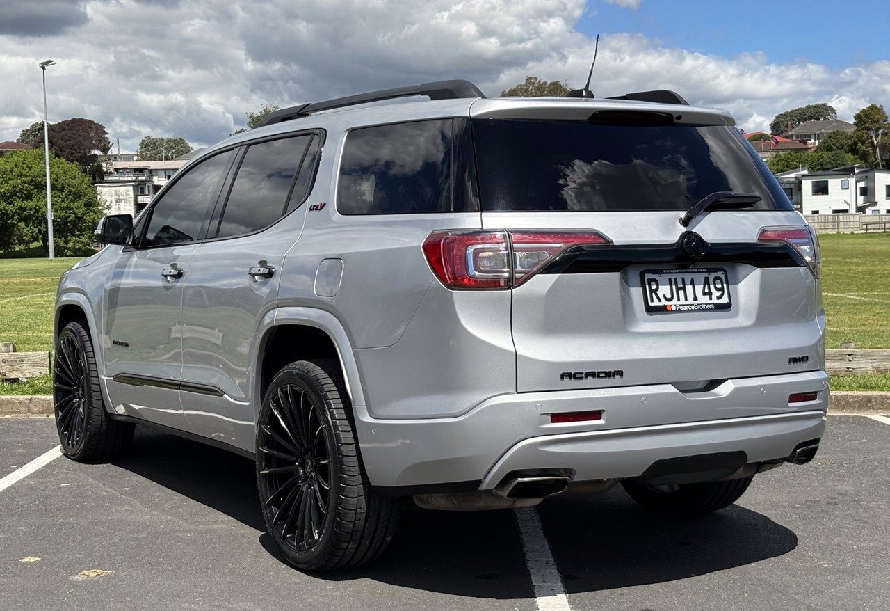2018 Holden Acadia
