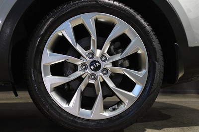 2020 Kia Sorento - Thumbnail