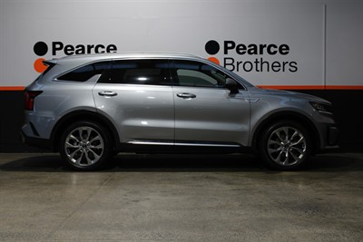 2020 Kia Sorento - Thumbnail