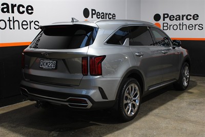 2020 Kia Sorento - Thumbnail