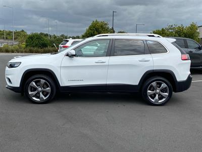 2020 Jeep Cherokee - Thumbnail