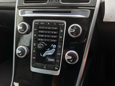 2016 Volvo Xc60 - Thumbnail