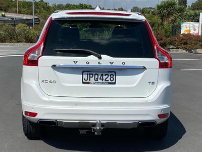 2016 Volvo Xc60 - Thumbnail