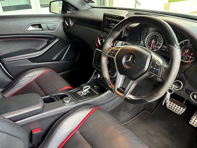 2014 Mercedes-Benz A 45 - Thumbnail