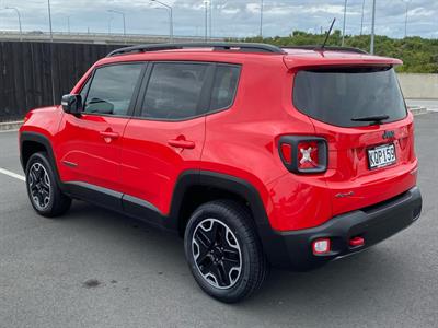 2017 Jeep Renegade - Thumbnail