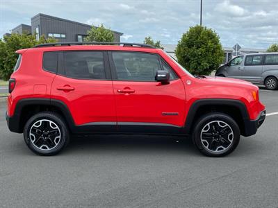 2017 Jeep Renegade - Thumbnail