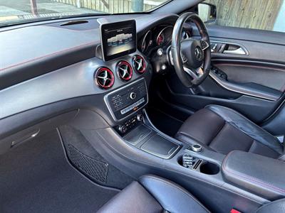 2017 Mercedes-Benz CLA 250 - Thumbnail