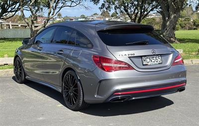 2017 Mercedes-Benz CLA 250 - Thumbnail
