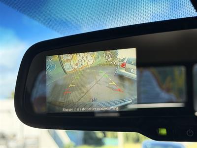 2021 Nissan Navara - Thumbnail