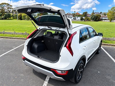 2023 Kia Niro - Thumbnail