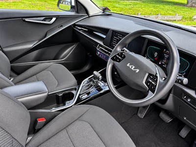 2023 Kia Niro - Thumbnail