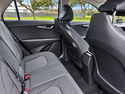 2023 Kia Niro - Thumbnail