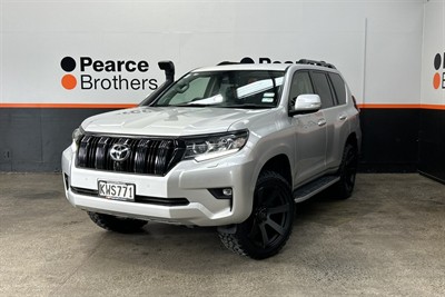 2017 Toyota Landcruiser Prado - Thumbnail