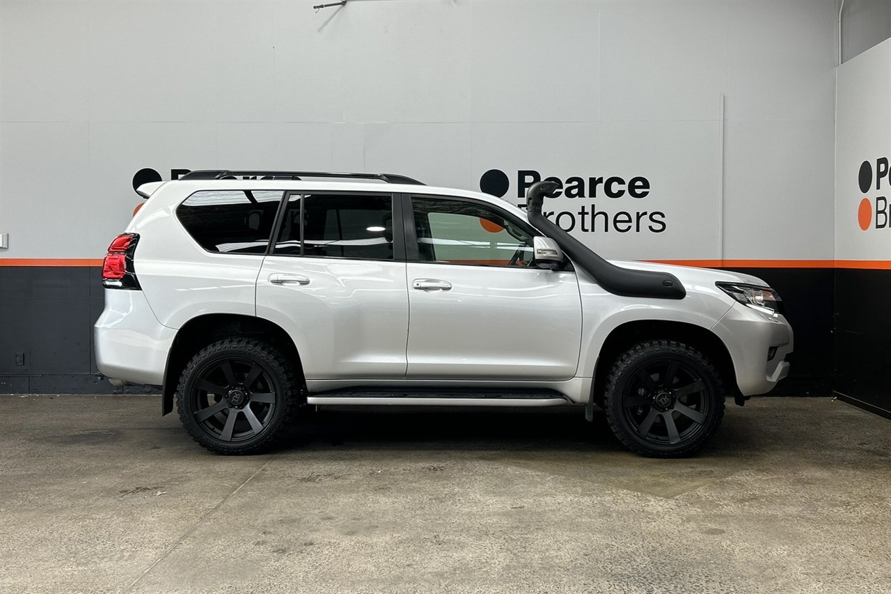 2017 Toyota Landcruiser Prado