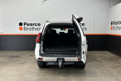 2017 Toyota Landcruiser Prado - Thumbnail