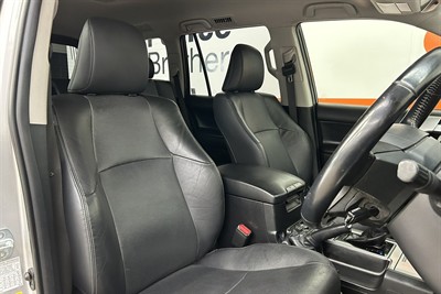 2017 Toyota Landcruiser Prado - Thumbnail