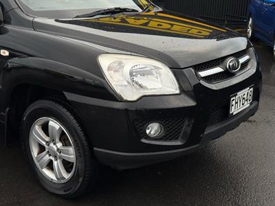 2010 Kia Sportage - Thumbnail