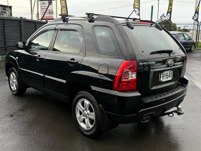 2010 Kia Sportage - Thumbnail