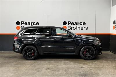 2015 Jeep Grand Cherokee - Thumbnail