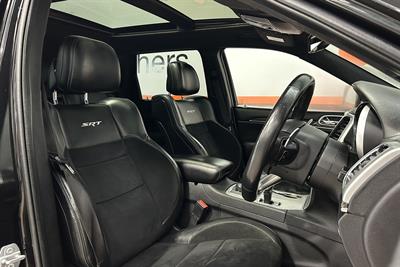 2015 Jeep Grand Cherokee - Thumbnail