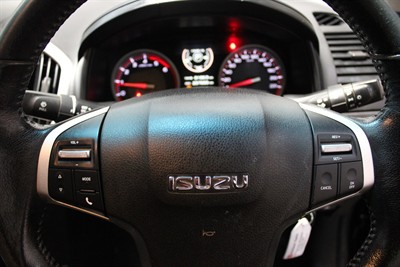 2017 Isuzu D-Max - Thumbnail