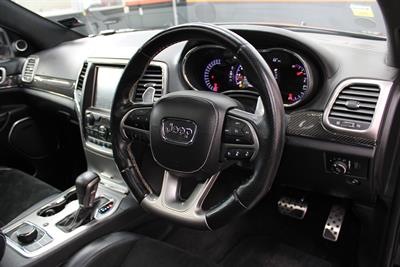 2017 Jeep Grand Cherokee - Thumbnail