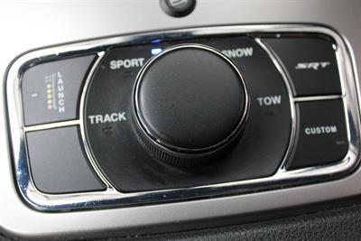 2017 Jeep Grand Cherokee - Thumbnail
