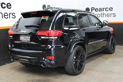2017 Jeep Grand Cherokee - Thumbnail