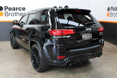 2017 Jeep Grand Cherokee - Thumbnail
