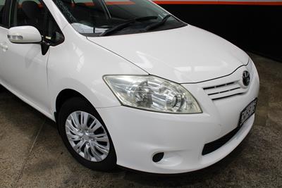 2012 Toyota Corolla - Thumbnail