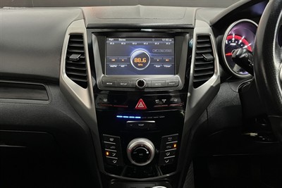 2017 Ssangyong Tivoli - Thumbnail