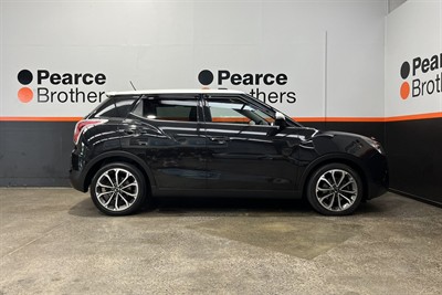 2017 Ssangyong Tivoli - Thumbnail