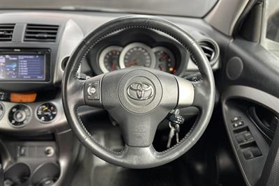2013 Toyota RAV4 - Thumbnail