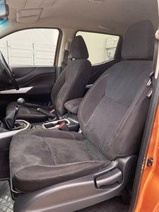 2017 Nissan Navara - Thumbnail