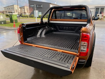 2017 Nissan Navara - Thumbnail