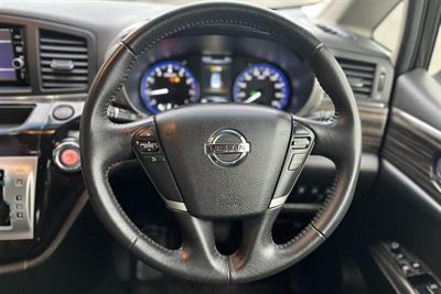 2018 Nissan Elgrand - Thumbnail