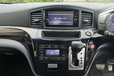 2018 Nissan Elgrand - Thumbnail