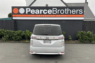 2018 Nissan Elgrand - Thumbnail