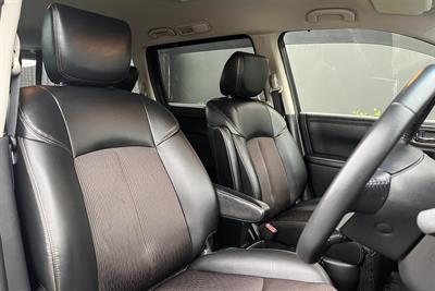 2018 Nissan Elgrand - Thumbnail