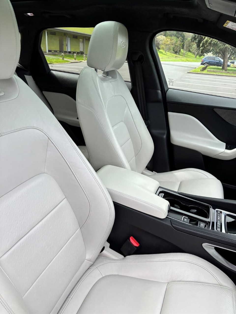 2016 Jaguar F-Pace