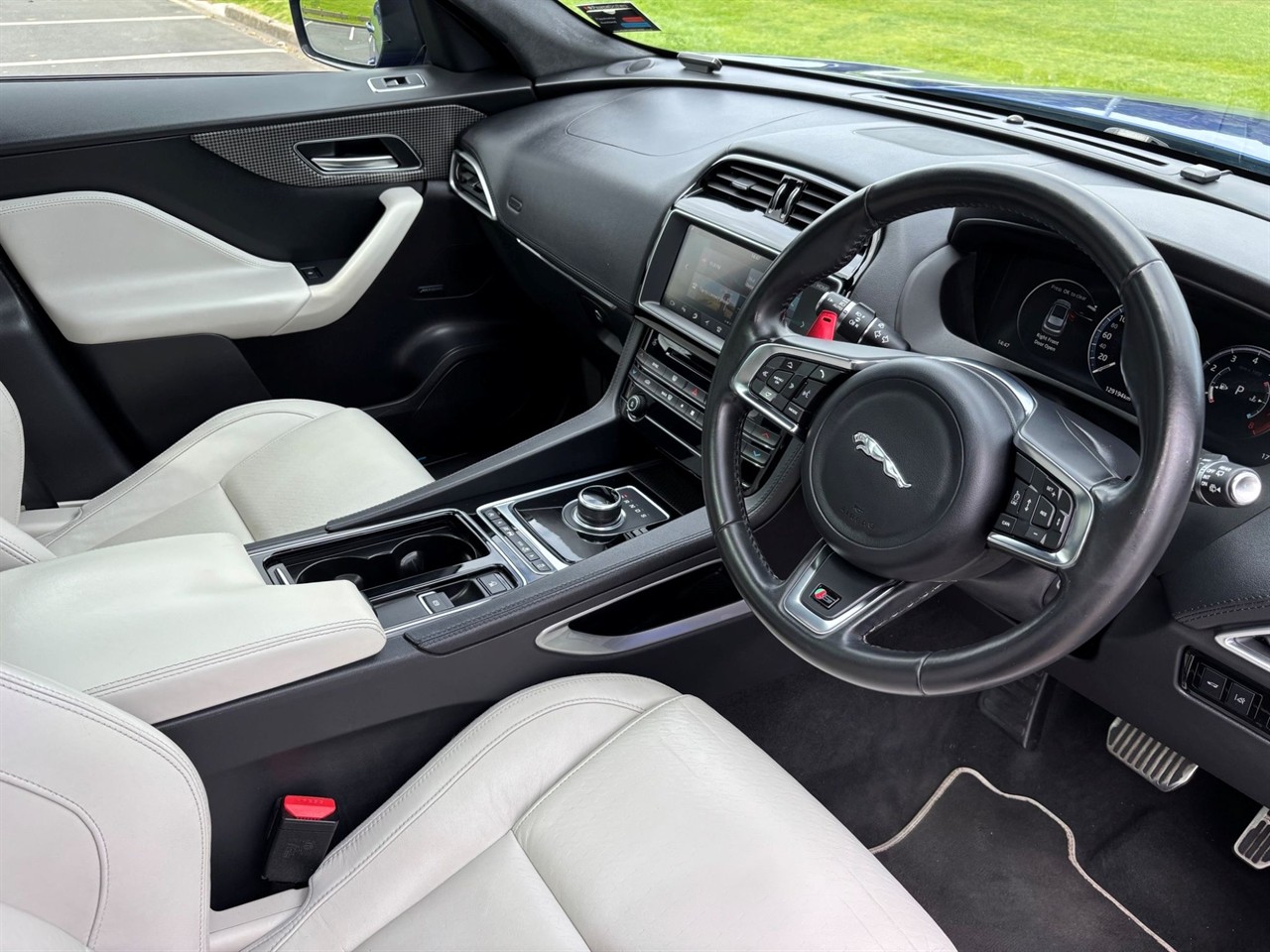 2016 Jaguar F-Pace