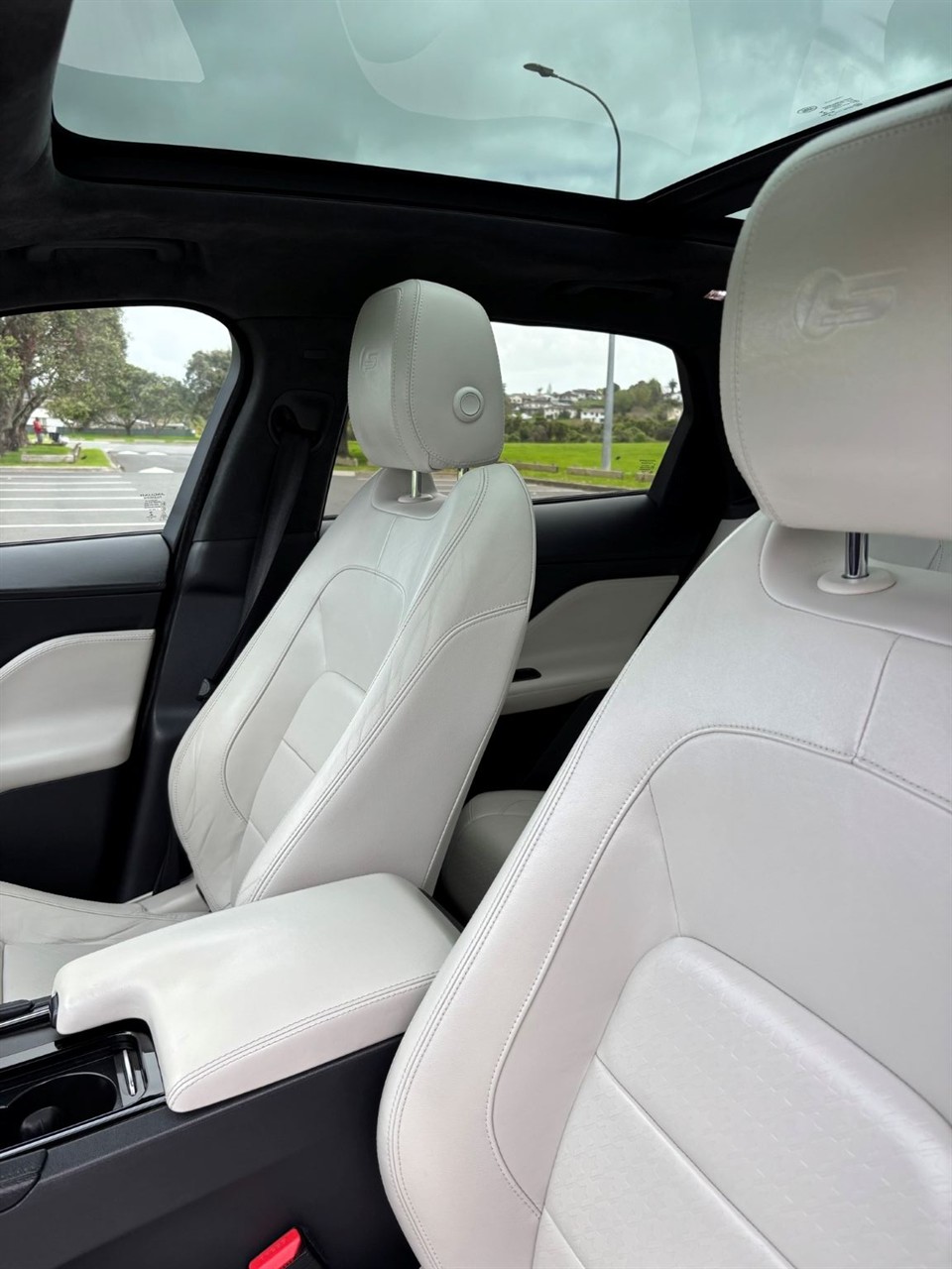 2016 Jaguar F-Pace