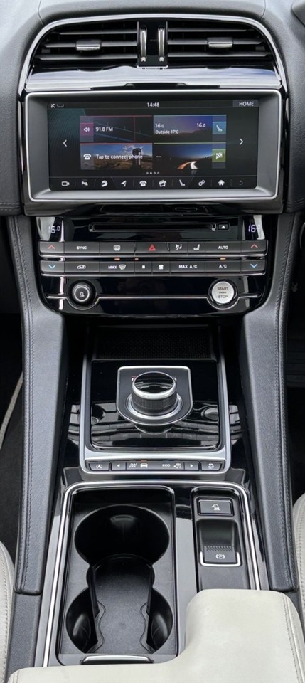 2016 Jaguar F-Pace