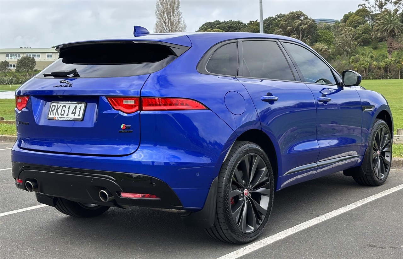 2016 Jaguar F-Pace