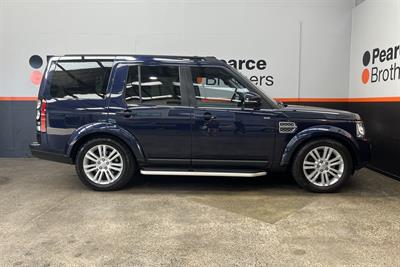2016 Land Rover Discovery - Thumbnail